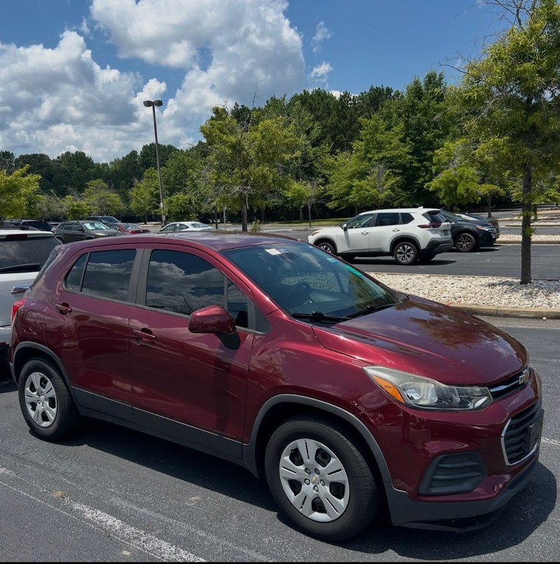 Chevrolet Trax - Red